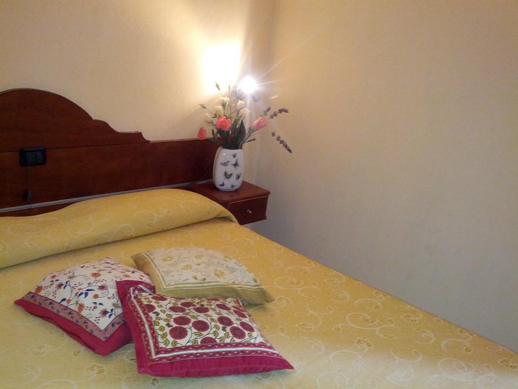 Hotel Il Malandrone Rosignano Marittimo Szoba fotó
