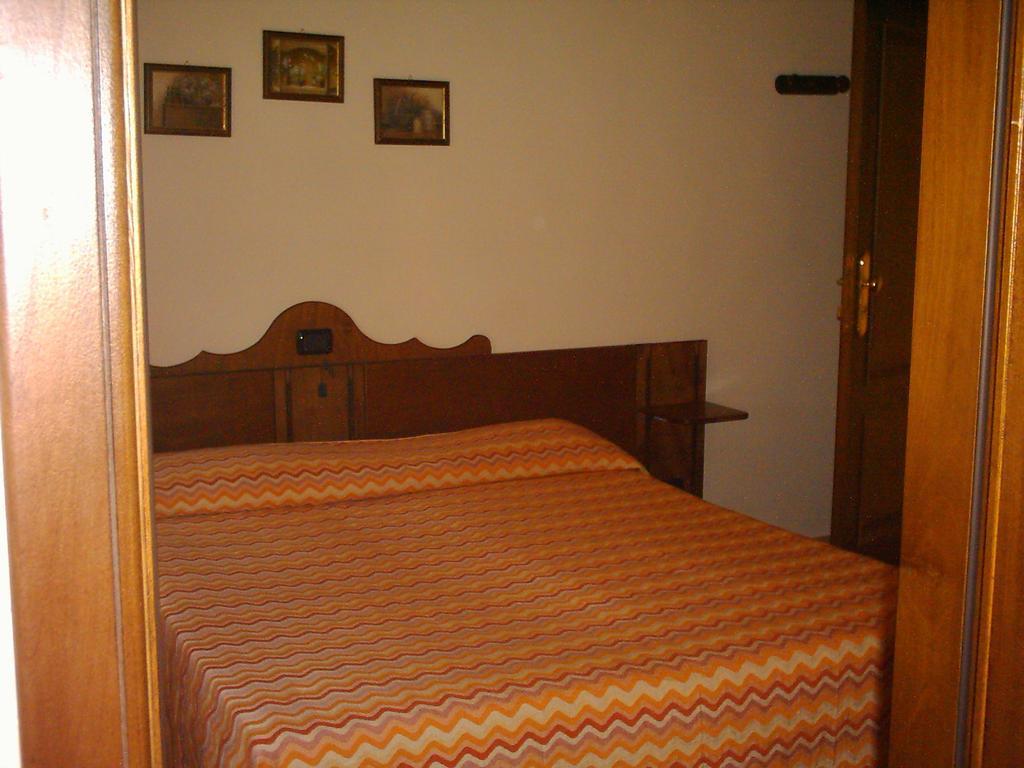 Hotel Il Malandrone Rosignano Marittimo Szoba fotó